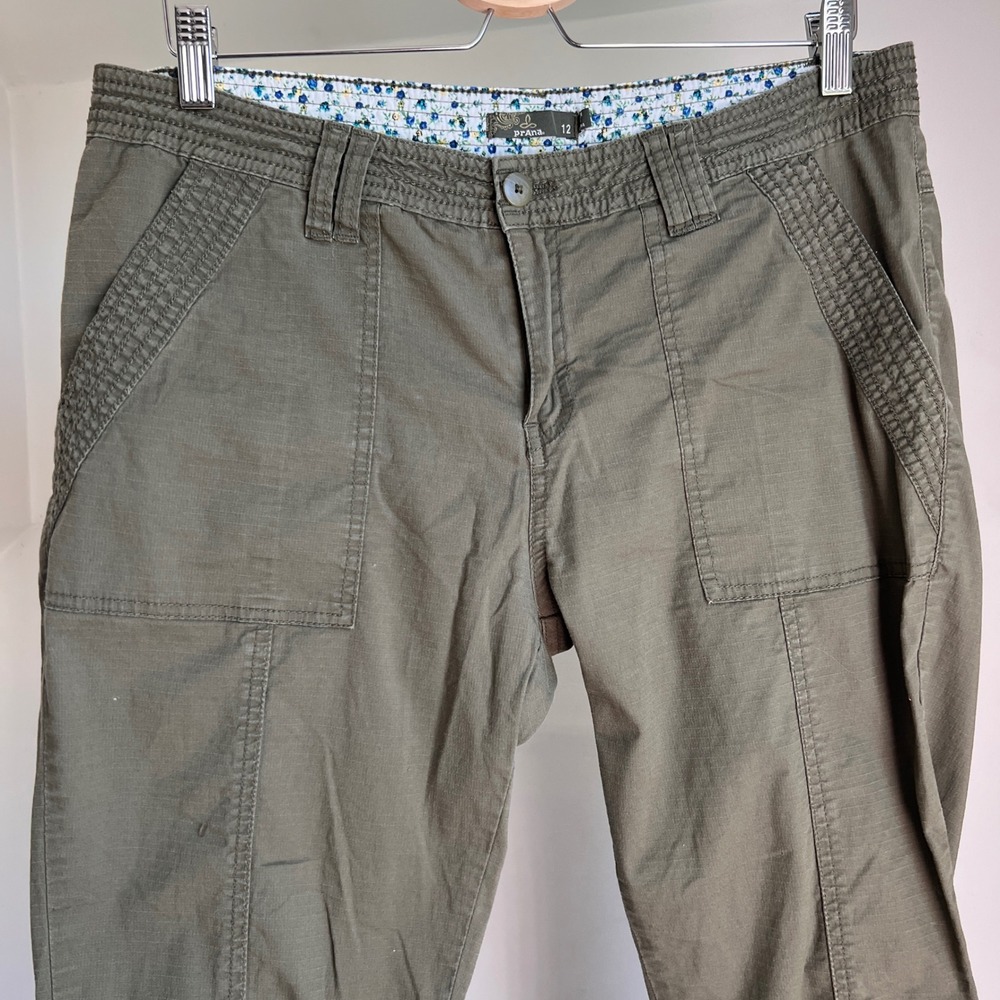PrAna Women's 12 GREEN Organic Cotton Twill Mari Cropped Capri Pants Hiking - Picture 2 of 6